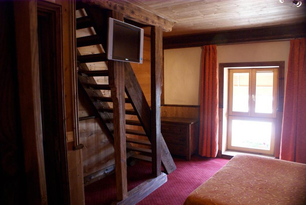 Le Relais De L'Abbaye Hotel Tournus Værelse billede
